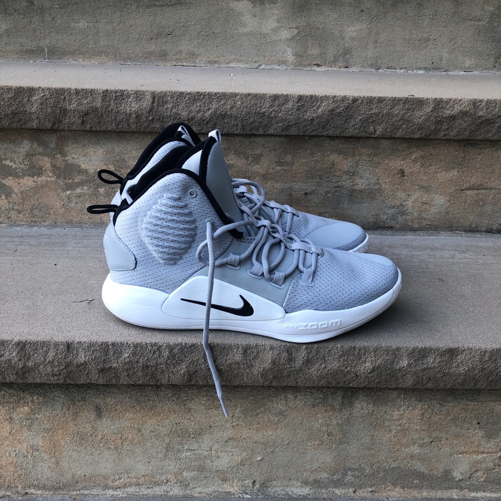 NIKE HYPERDUNK X SIZE 12